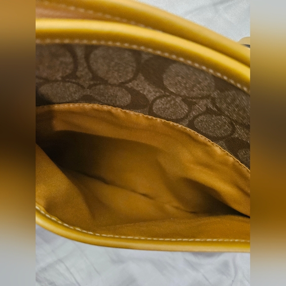 Coach File Signature F29210 Crossbody Bag Khaki Flax - Picture 5 of 8